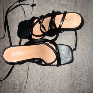 Black Strappy Women's Sandals. Never worn. Brandnew